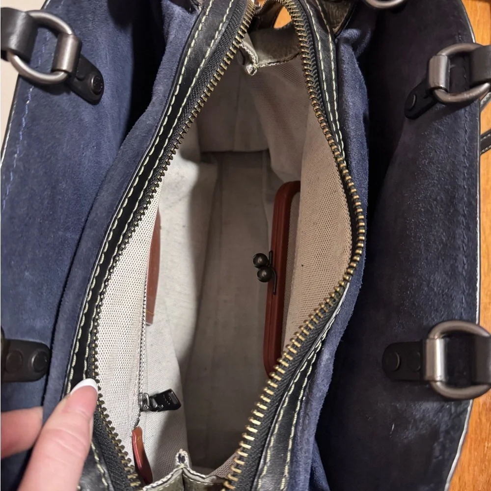 Coach Green rogue-fair condition - Picture 4 of 7